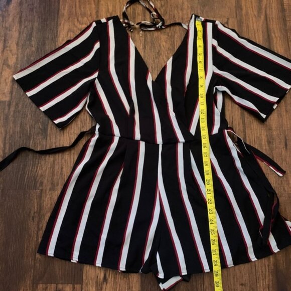 Trixxi Black/Red Striped Romper Size M - Picture 8 of 8